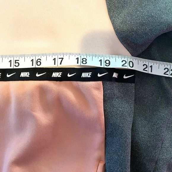 NIKE Women's Therma Colorblocked Half-Zip Training Hoodie Size XS - Picture 4 of 7
